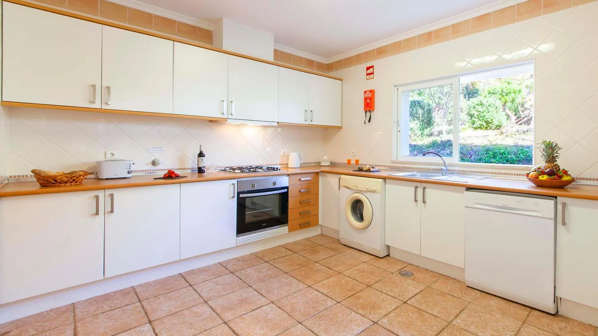 Villa Trinidad By Algarve Vacation Albufeira